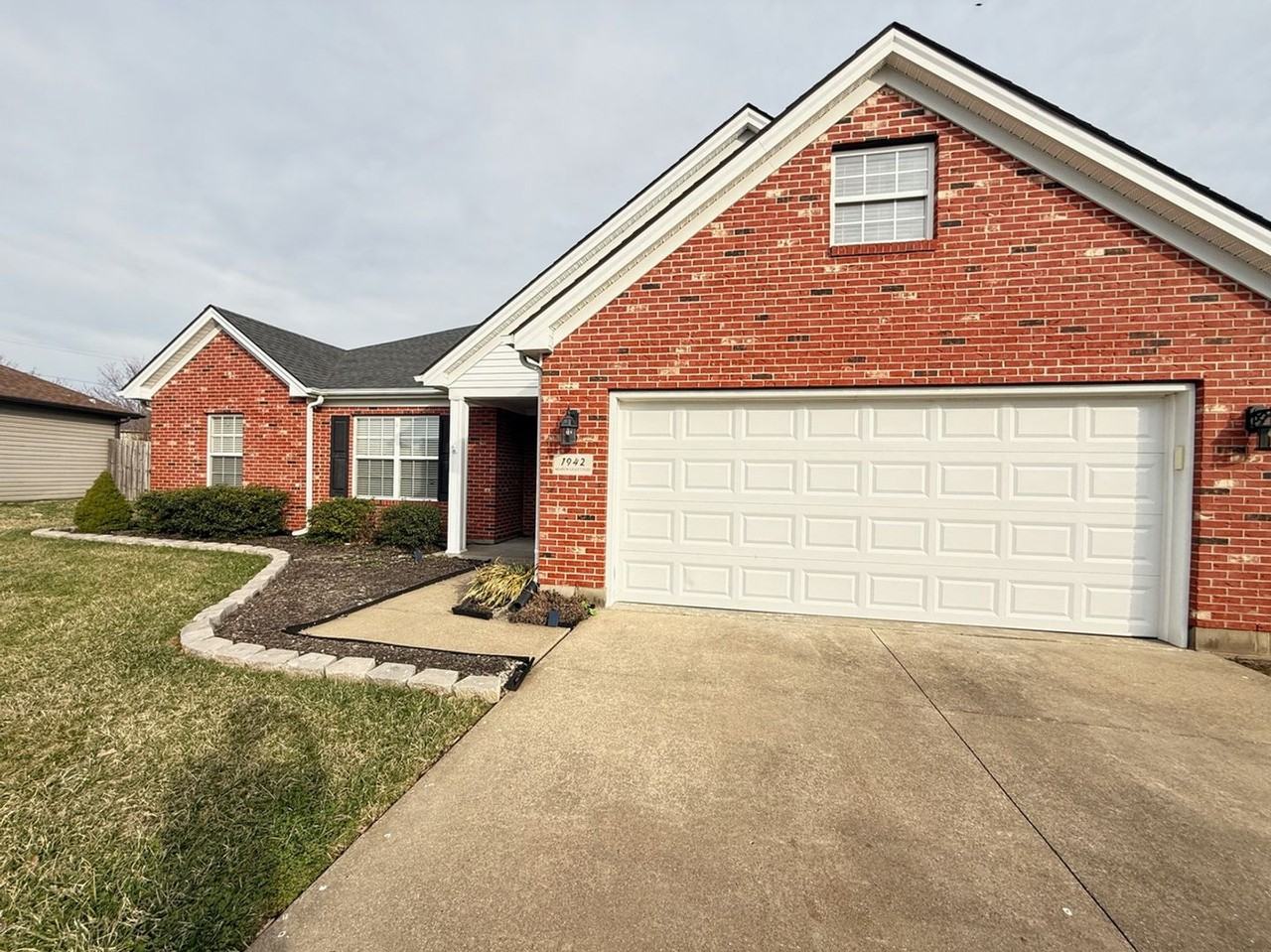 1942 Meadow Grass Crk - Photo 2 of 17