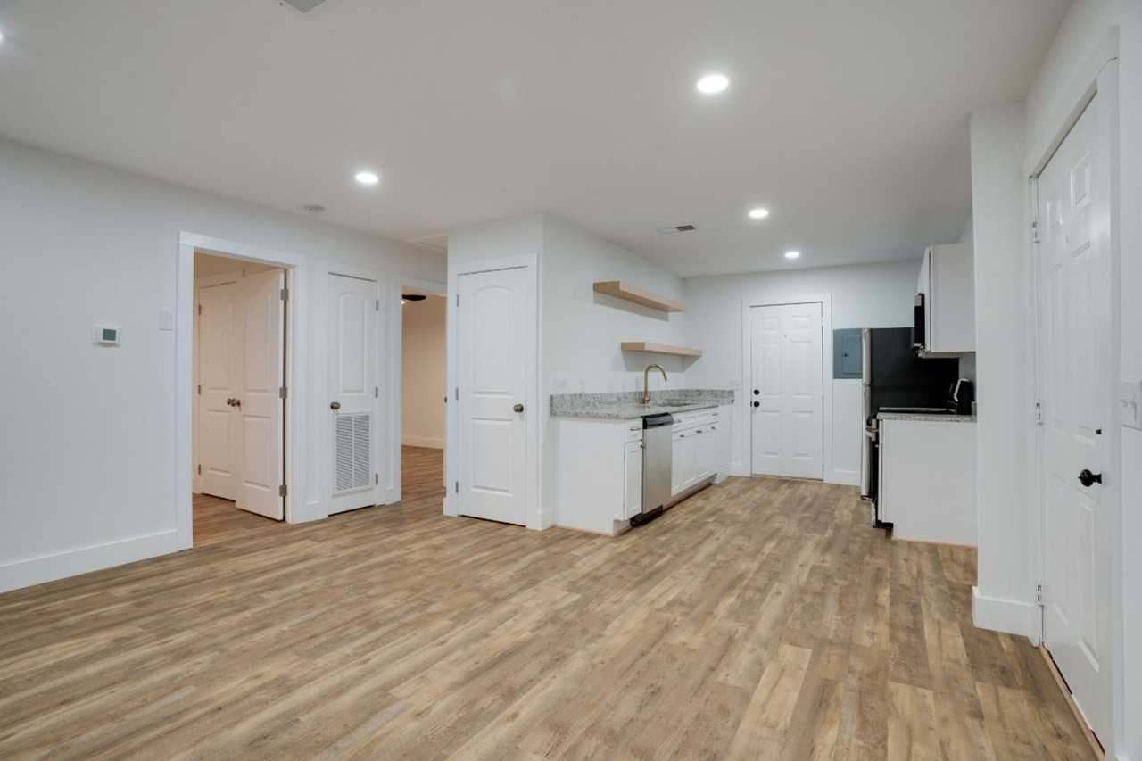 1922 Herman St, Nashville, TN 37208 - Photo 2 of 15