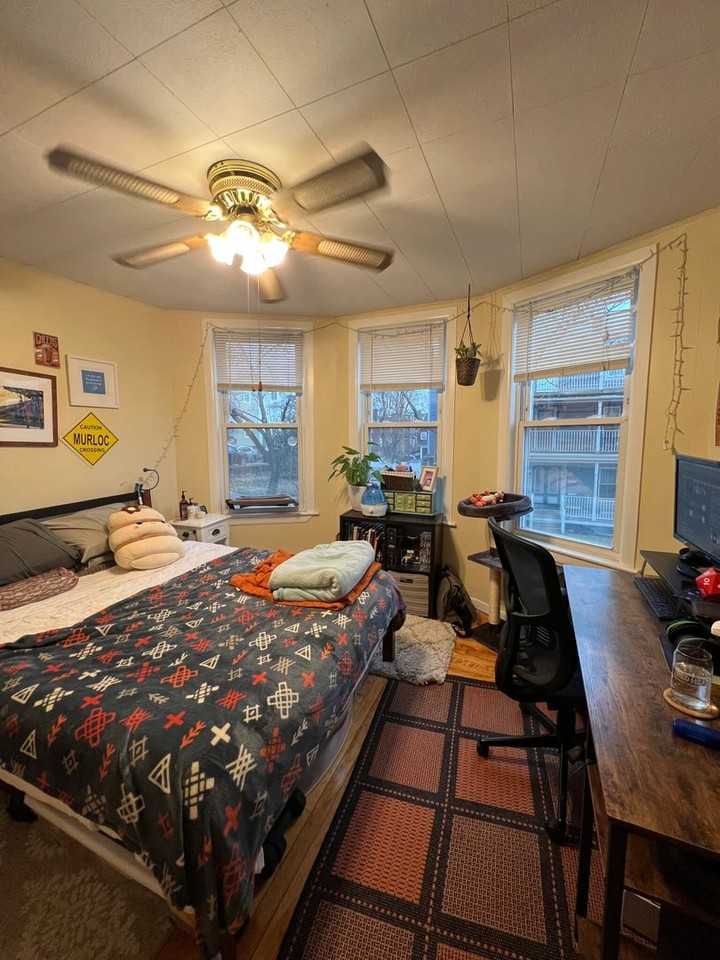 31 Cameron Ave - Photo 7 of 10