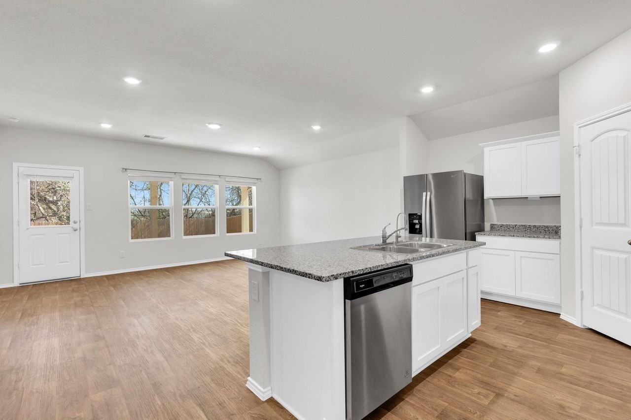 238 Sickle Loop - Photo 2 of 43