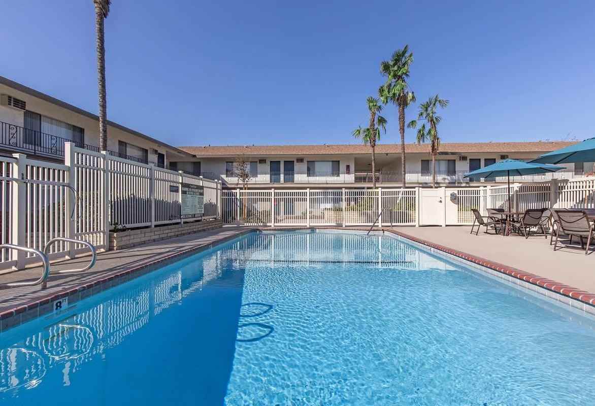 14300 Newport Ave - Photo 2 of 28