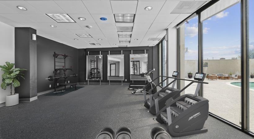 2828 Southwest Fwy - Photo 2 of 14