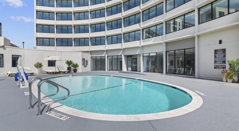 2828 Southwest Fwy - Photo 4 of 14