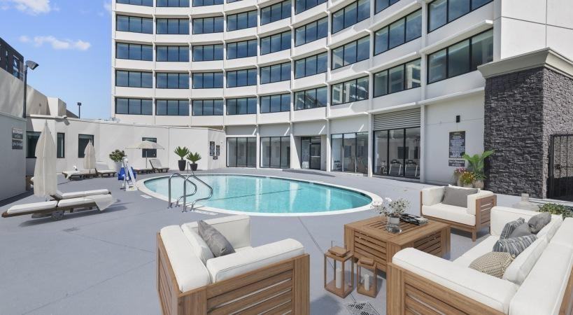 2828 Southwest Fwy - Photo 5 of 14