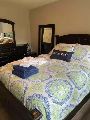 787 Rosedale Ave - Photo 3 of 15