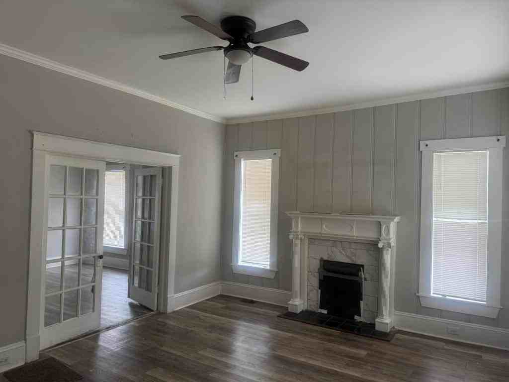 2900 E Bessemer Ave Unit A - Photo 2 of 6