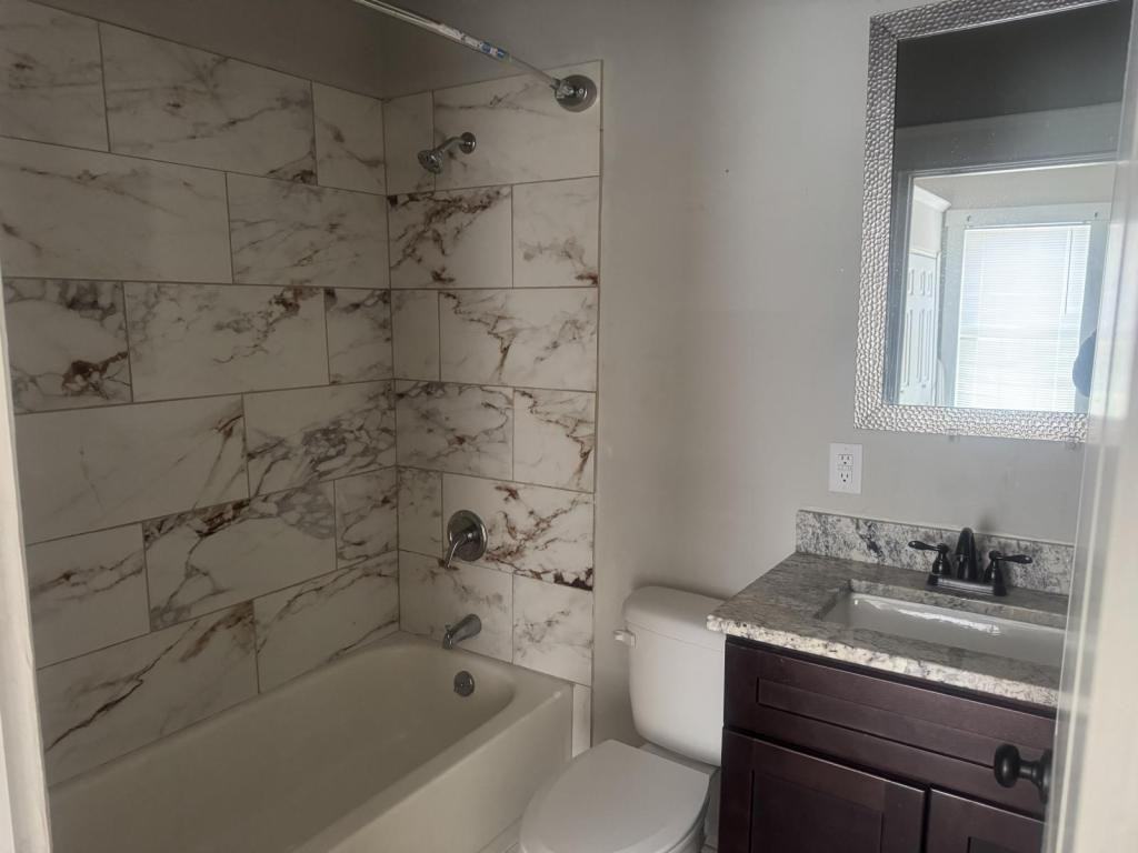 2900 E Bessemer Ave Unit A - Photo 4 of 6