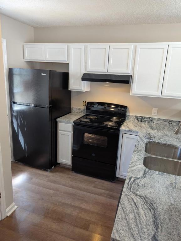 4713 Courtney Ln - Photo 3 of 9