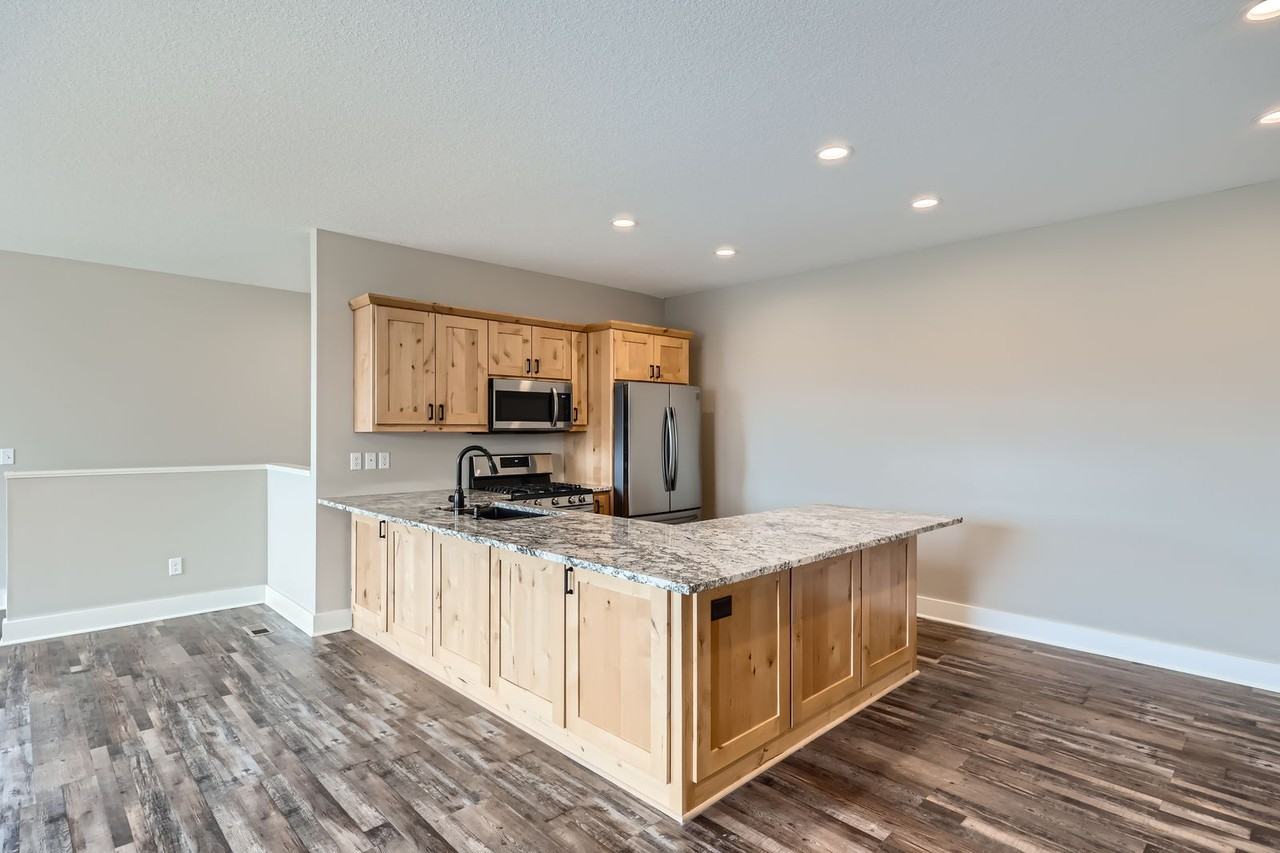 316 61st St Sw #316-61st - Photo 2 of 31