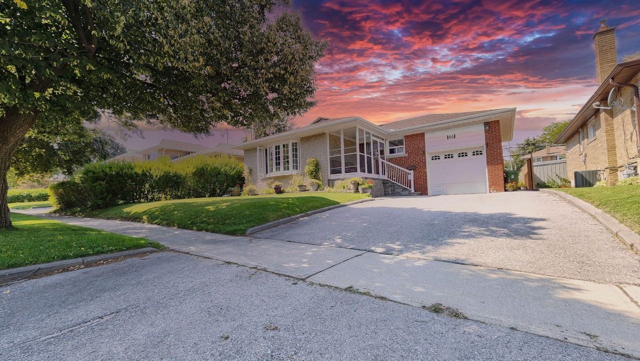 46 Perivale Cres #MAIN - Photo 3 of 43