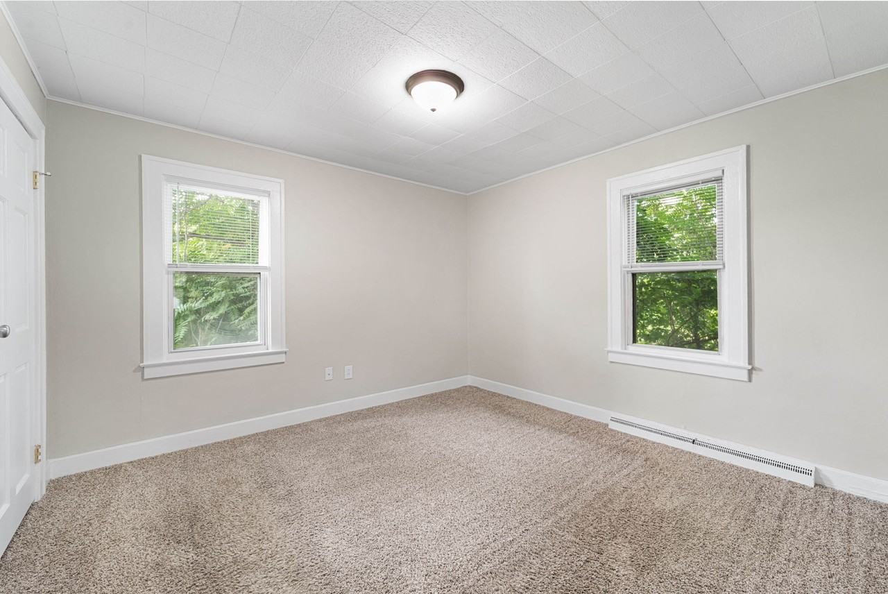 465 Cherry St - Photo 3 of 11