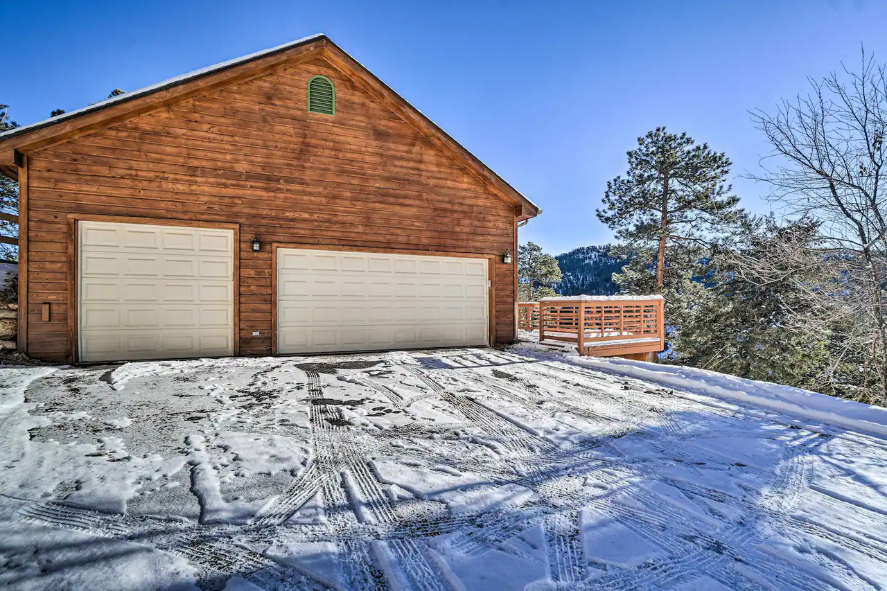 6905 Sprucedale Park Way - Photo 2 of 33