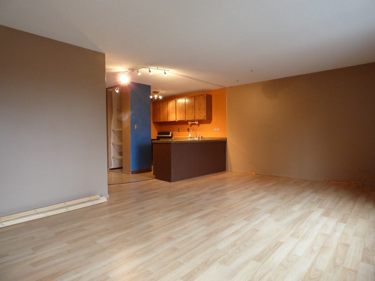 17 1st St S - Photo 2 of 15