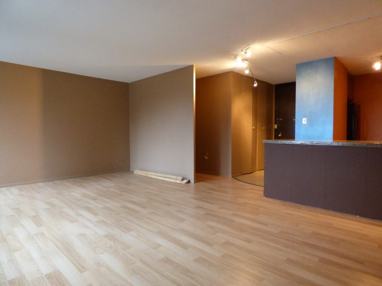 17 1st St S - Photo 3 of 15