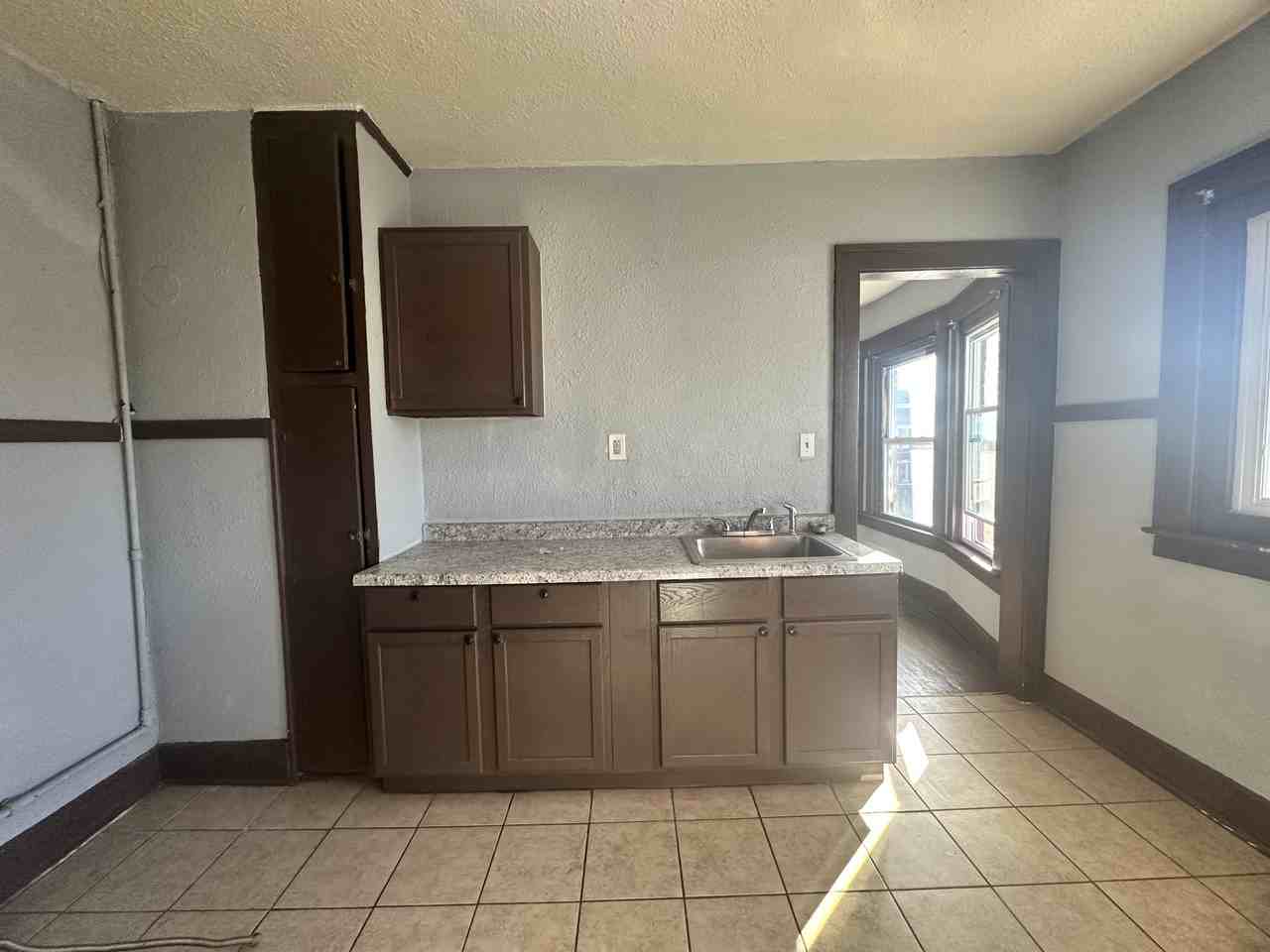 4114 W Euclid St #4114 - Photo 2 of 21