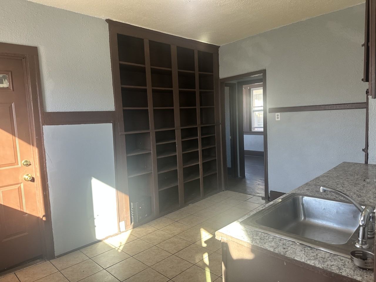 4114 W Euclid St #4114 - Photo 2 of 21