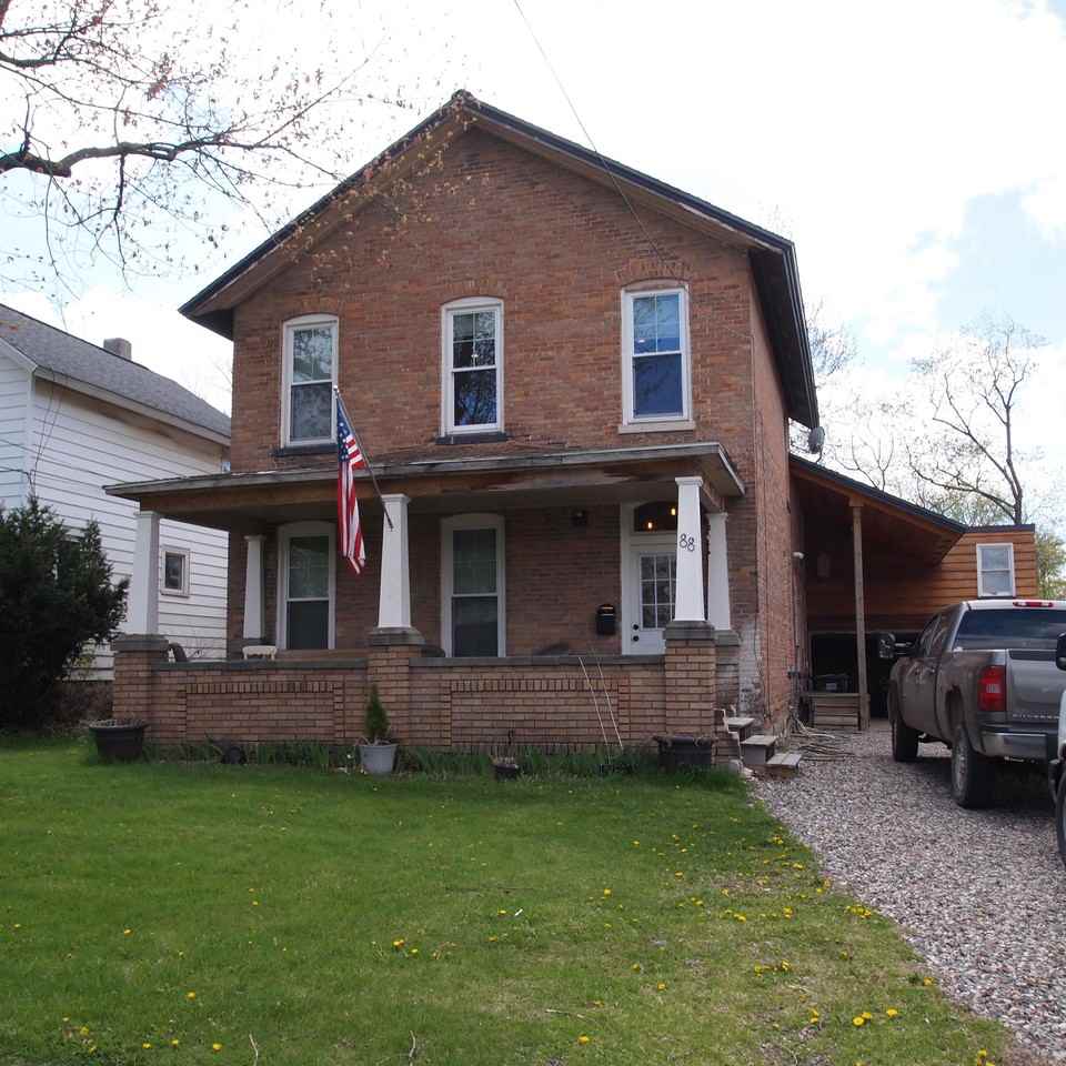 88 N West St #1 - Photo 3 of 20