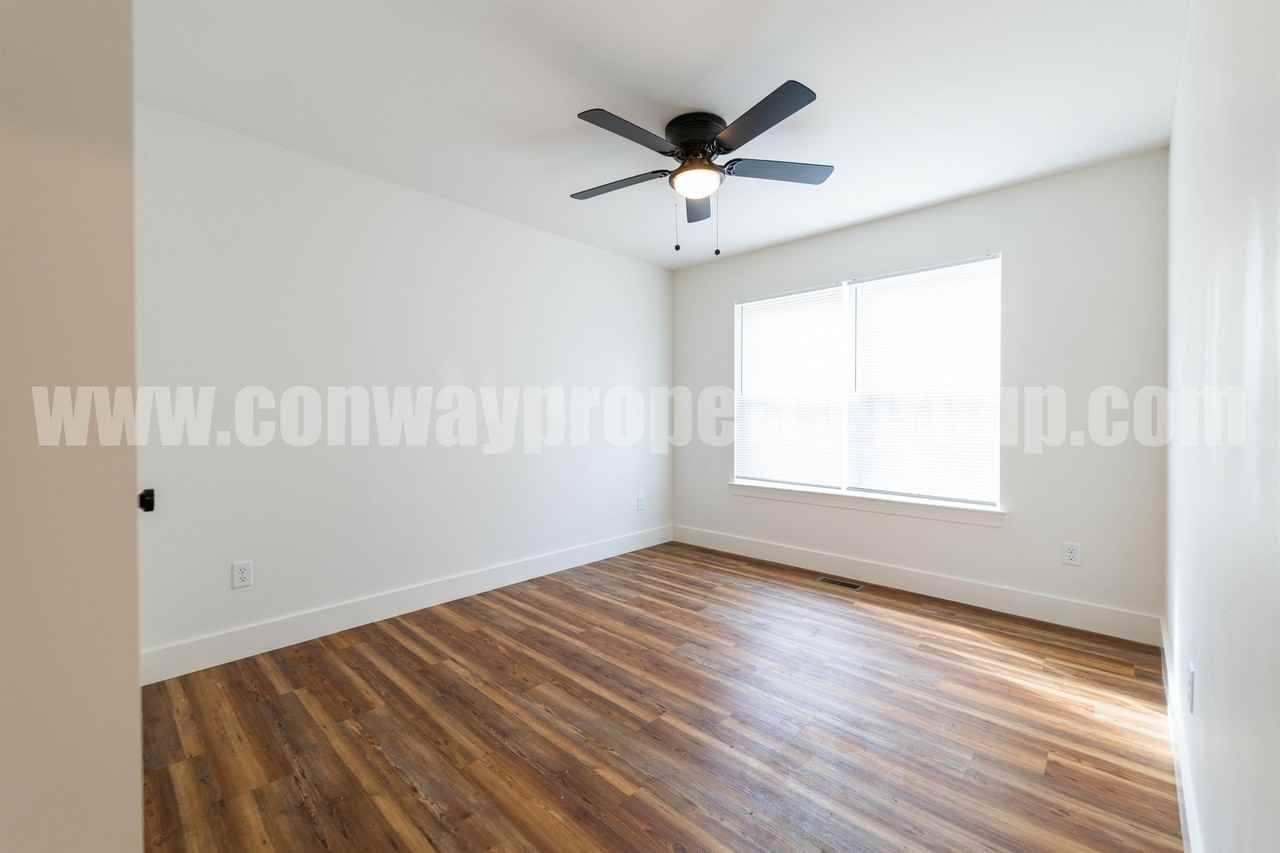 1948 Cambridge Village Dr - Photo 3 of 16