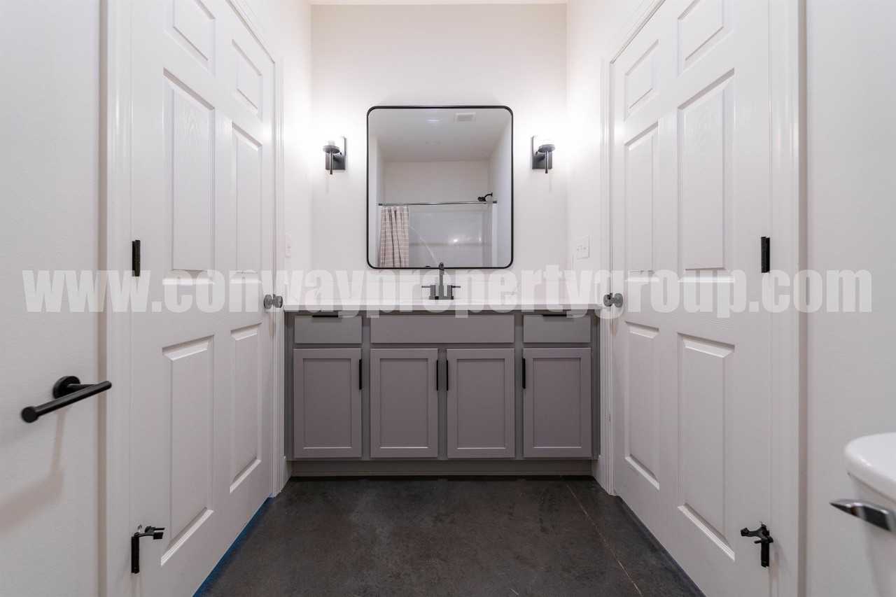 1948 Cambridge Village Dr - Photo 4 of 16