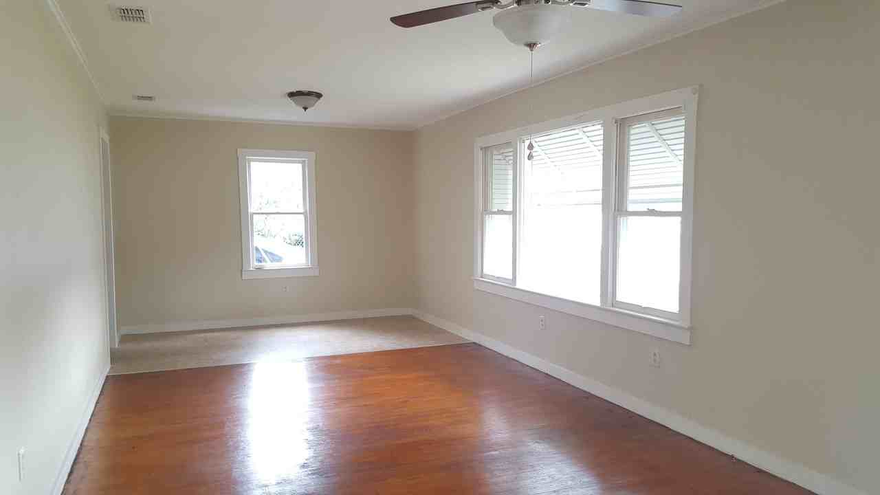 2985 Old New York Ave - Photo 2 of 8