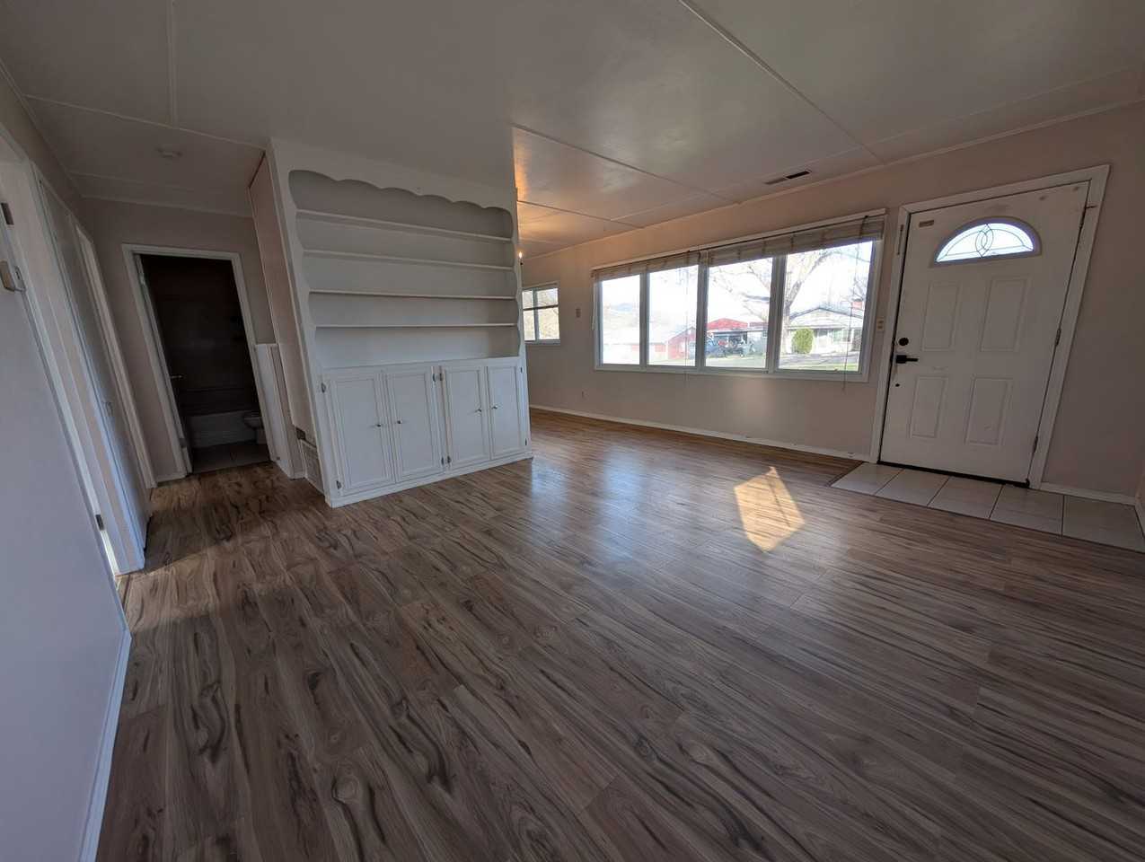 628 Burns St - Photo 7 of 13