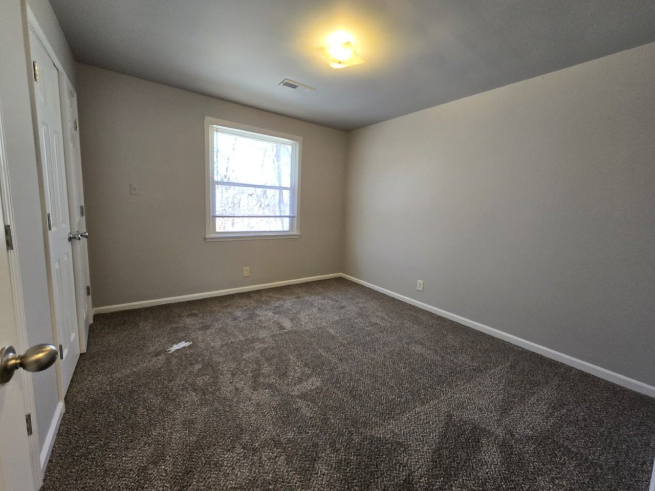 414 Redbud Ln - Photo 6 of 8