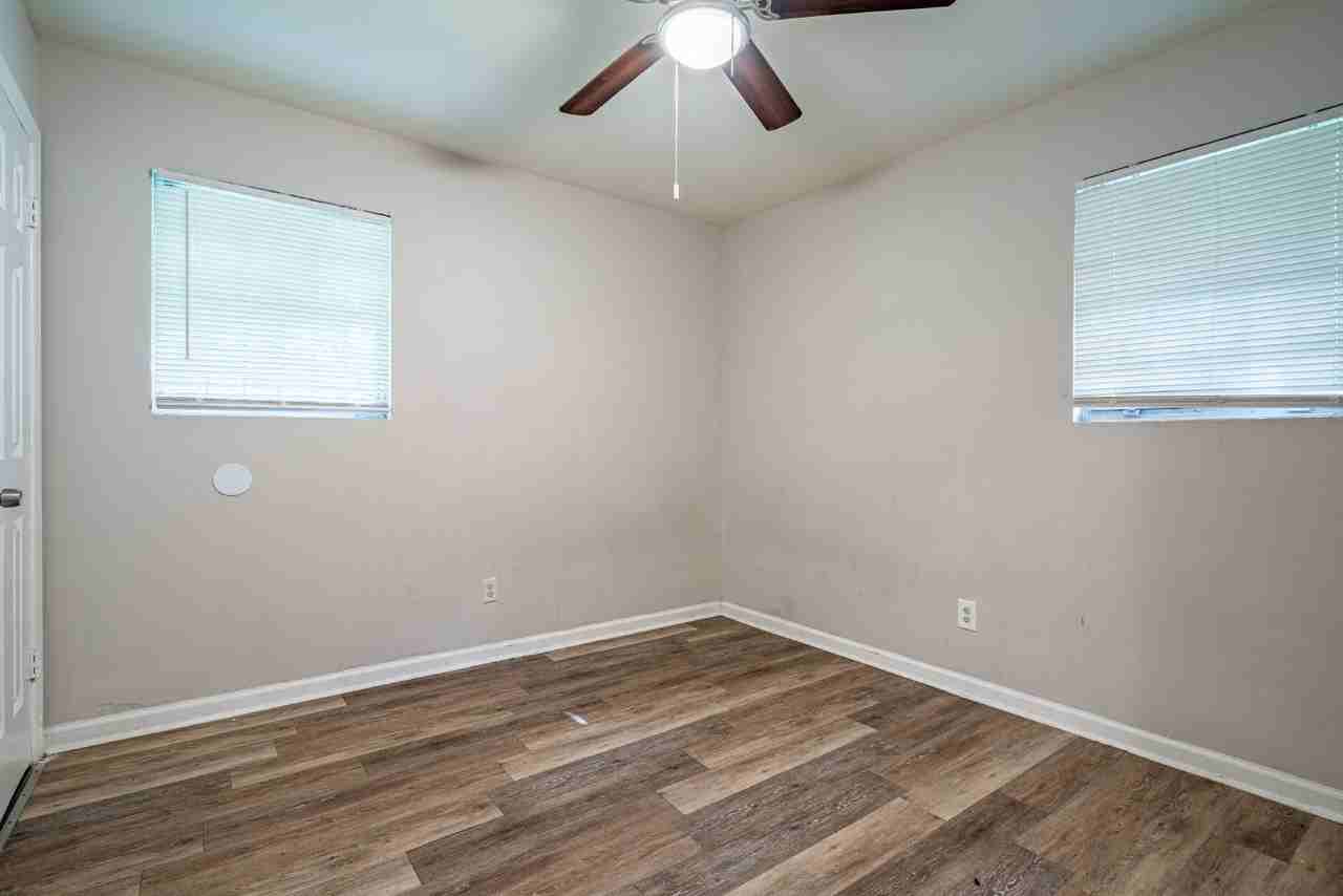 6476 Raymond Dr - Photo 3 of 20