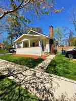 featured image of 203 East Davis Avenue