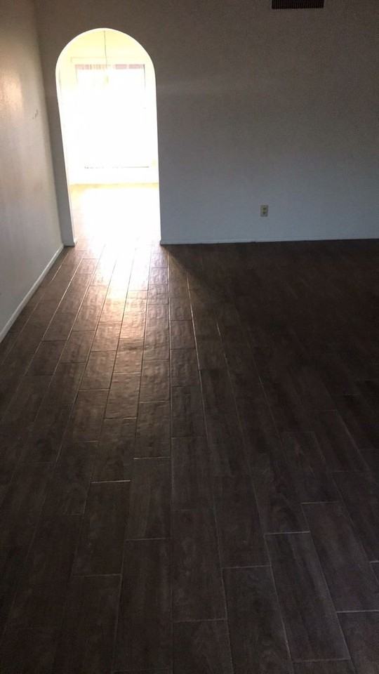 1330 W Temple St - Photo 2 of 10