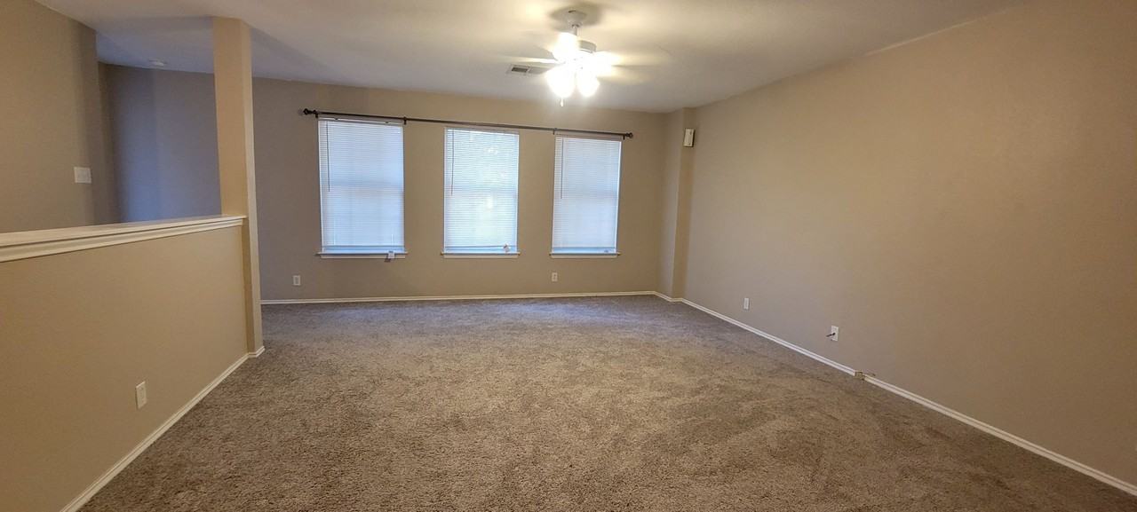 730 Blair Ave - Photo 6 of 37
