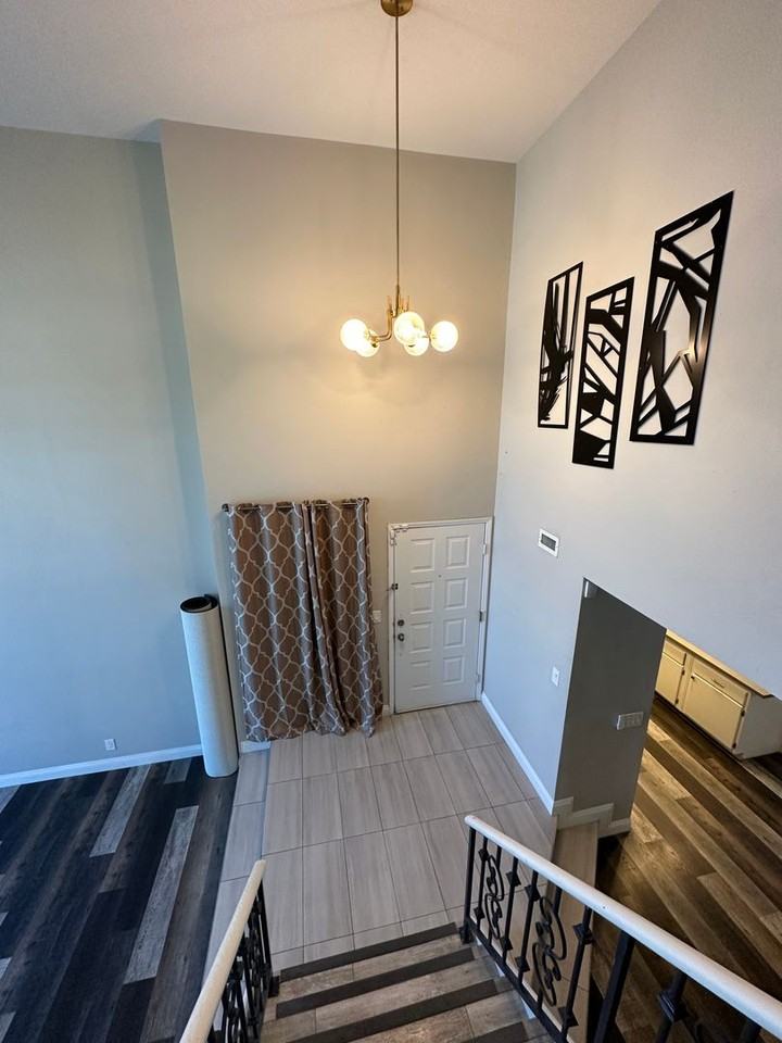 8633 Caribbean Ct - Photo 6 of 19