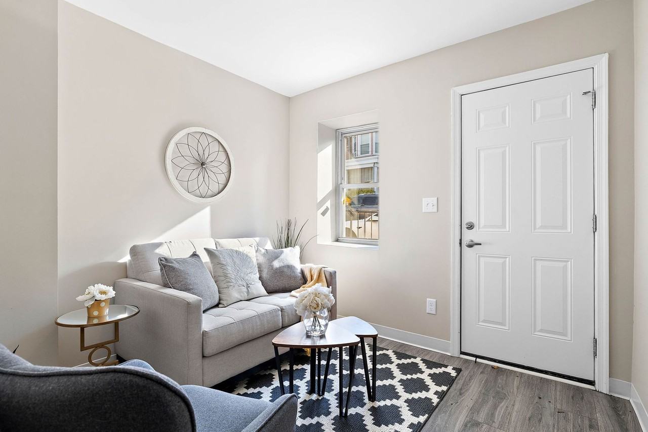 6 W 20th St - Photo 3 of 12