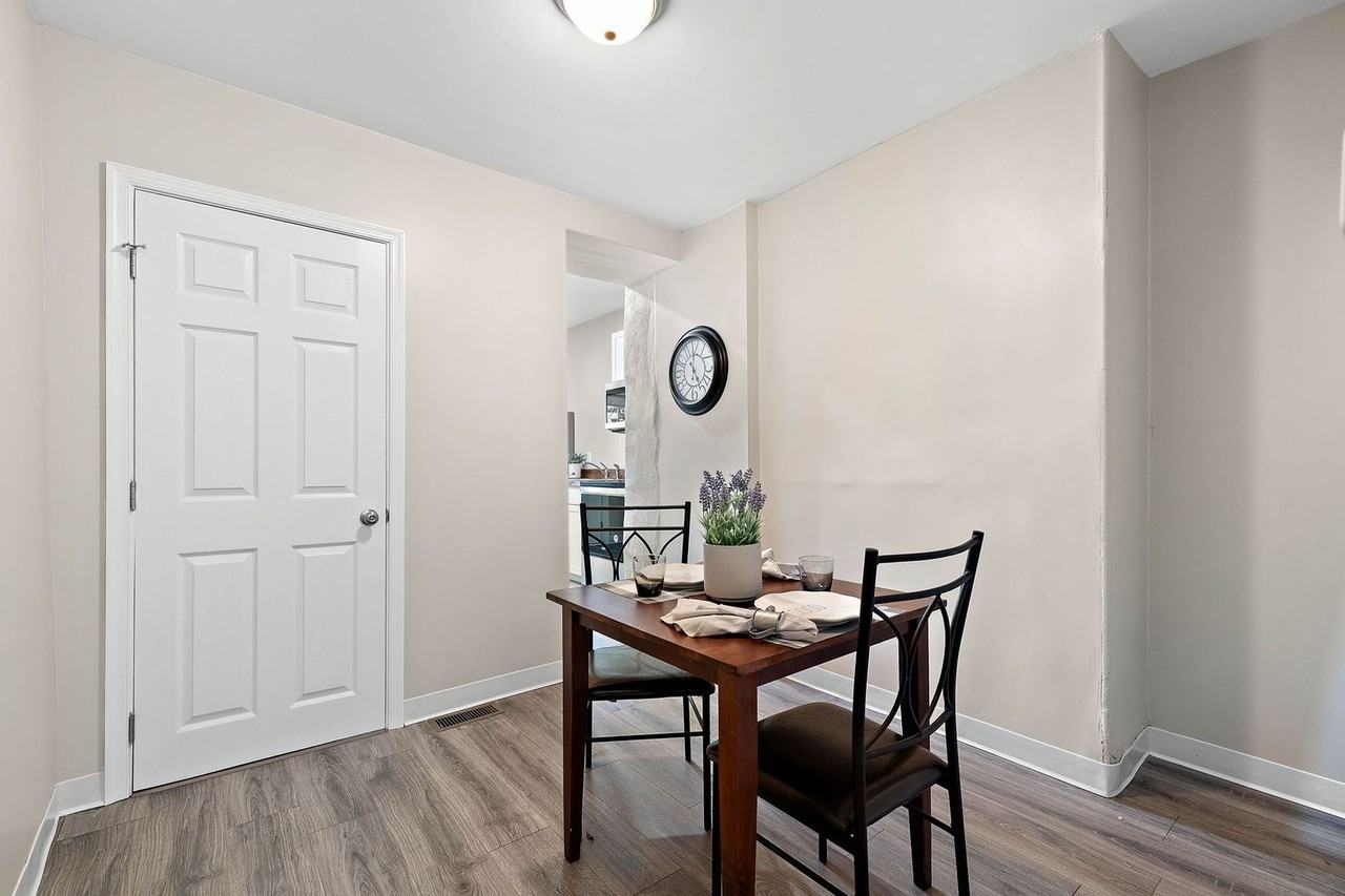 6 W 20th St - Photo 4 of 12