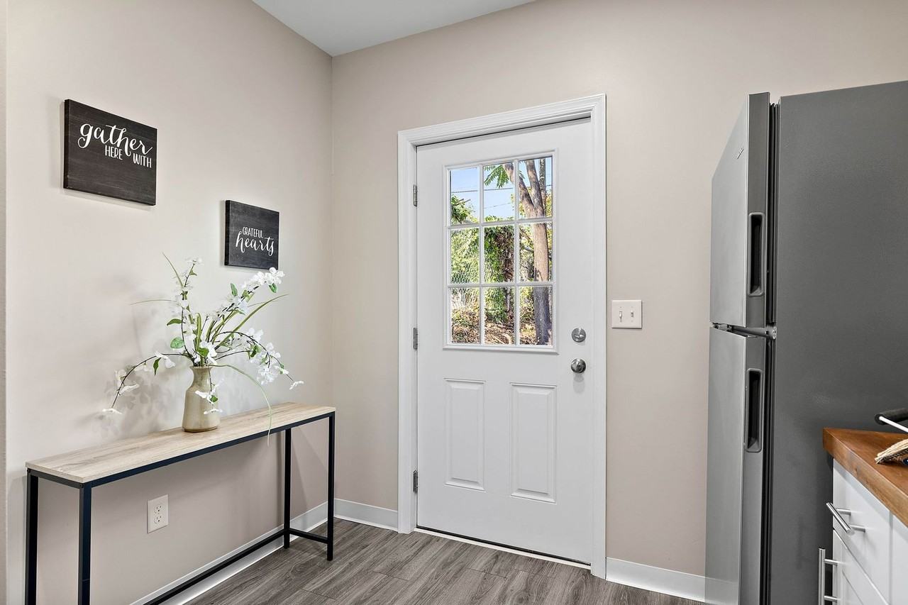 6 W 20th St - Photo 6 of 12