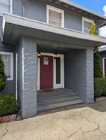 featured image of 1011 East Division Street