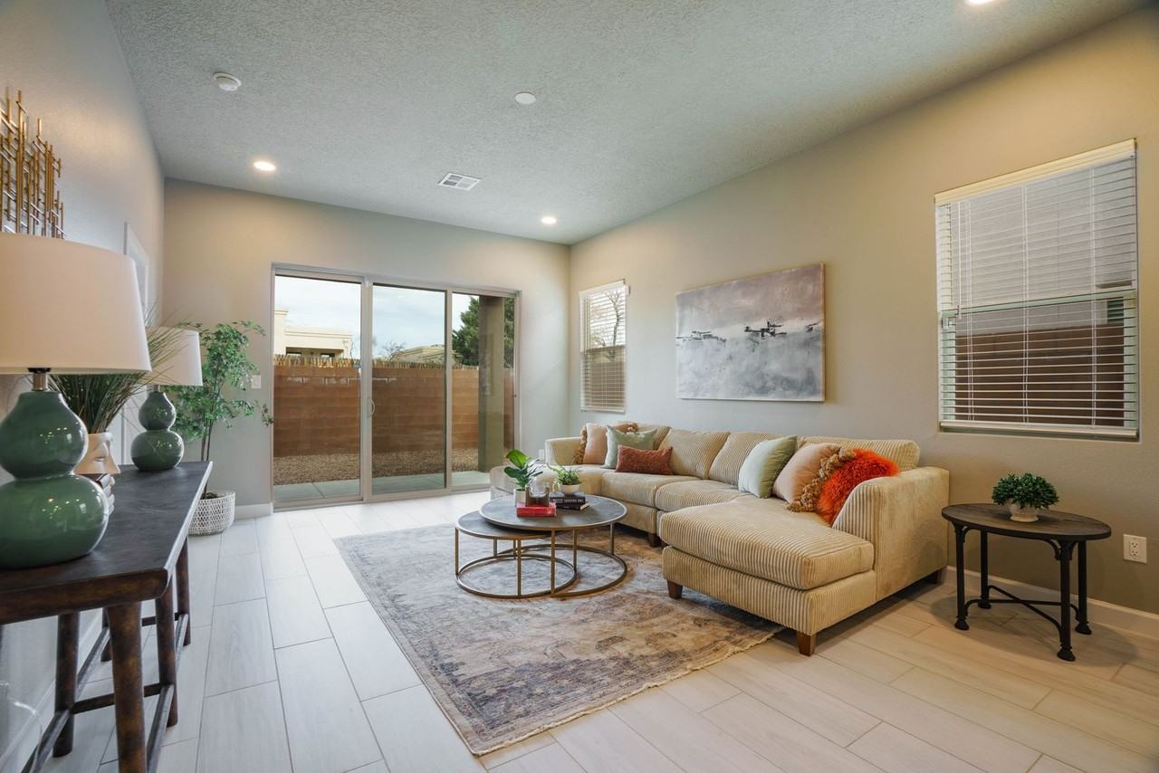 3289 Oakmount Dr Se - Photo 3 of 22
