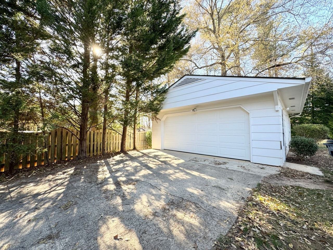 1803 Westridge Rd - Photo 2 of 21