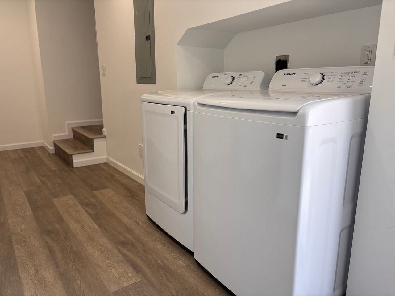 2242 Sea Breeze Dr - Photo 6 of 22