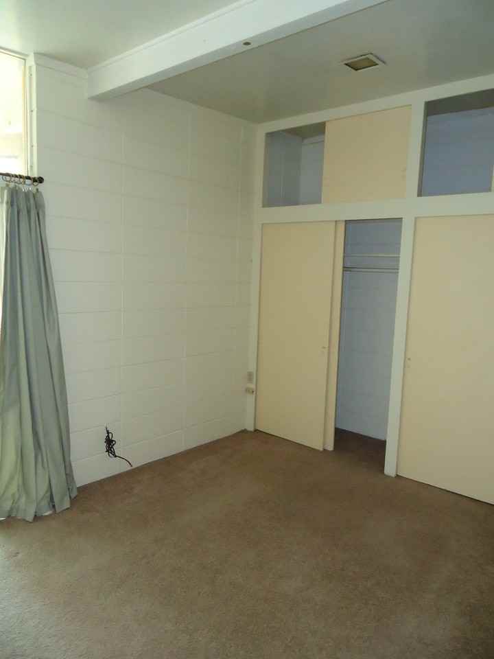 1409 Lakewood Dr - Photo 3 of 9