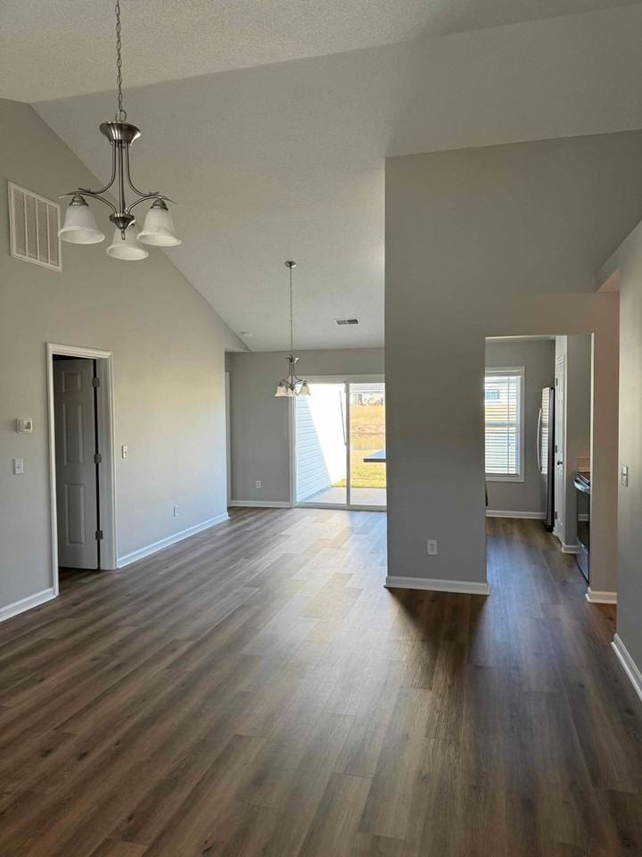 4 Sagebrook Dr - Photo 5 of 27