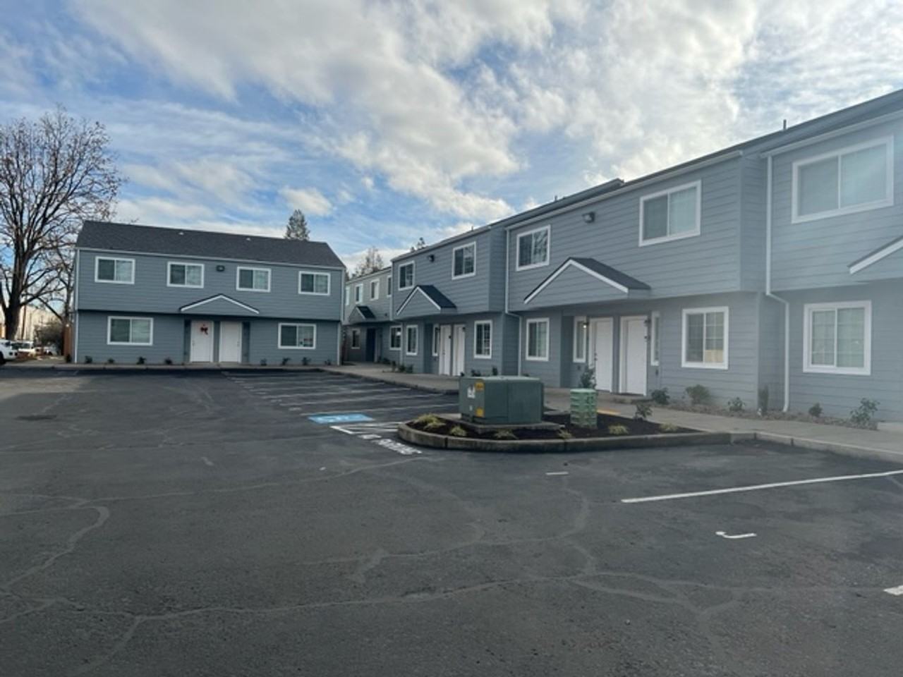 200 Cheryl Ln - Photo 2 of 27