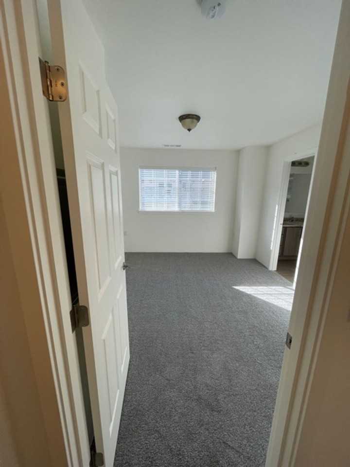 200 Cheryl Ln - Photo 6 of 27