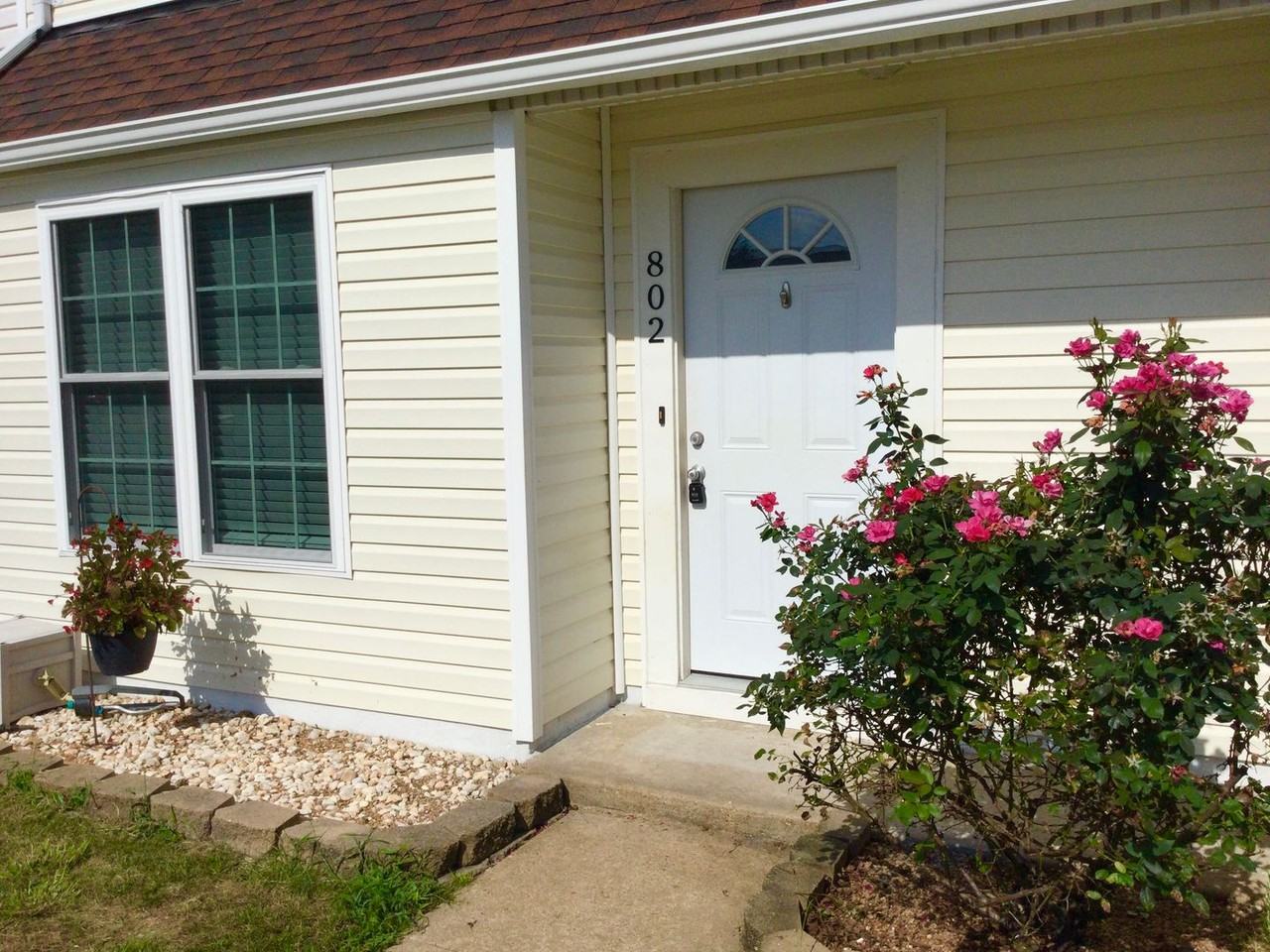 802 Fraternity Ct - Photo 2 of 33