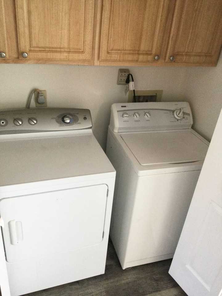 802 Fraternity Ct - Photo 3 of 33