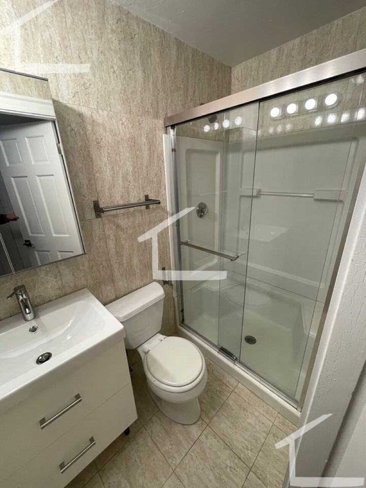 69 Babcock St - Photo 7 of 9