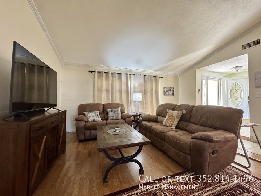 5325 King's Court - Photo 4 of 26