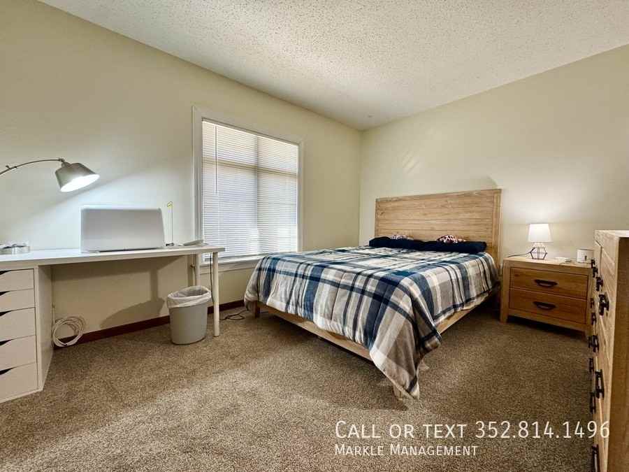 5325 King's Court - Photo 7 of 26