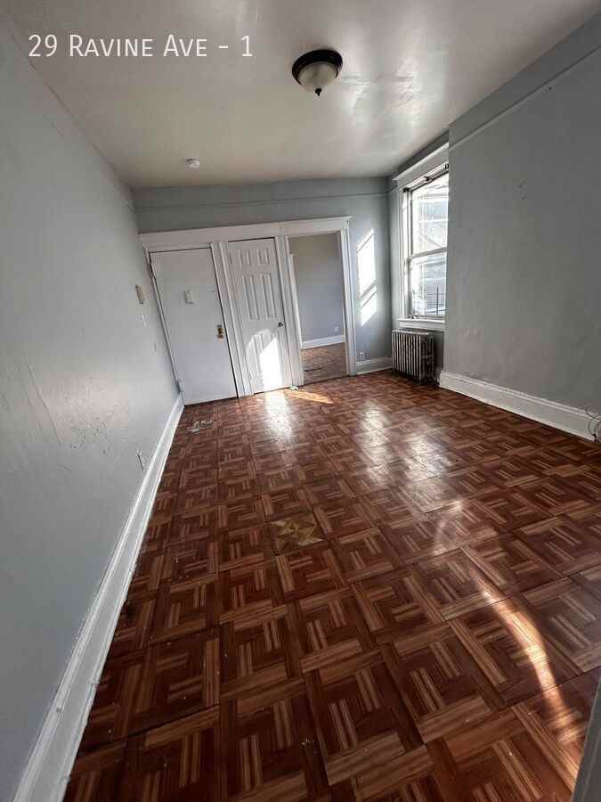 29 Ravine Ave #1 - Photo 3 of 7