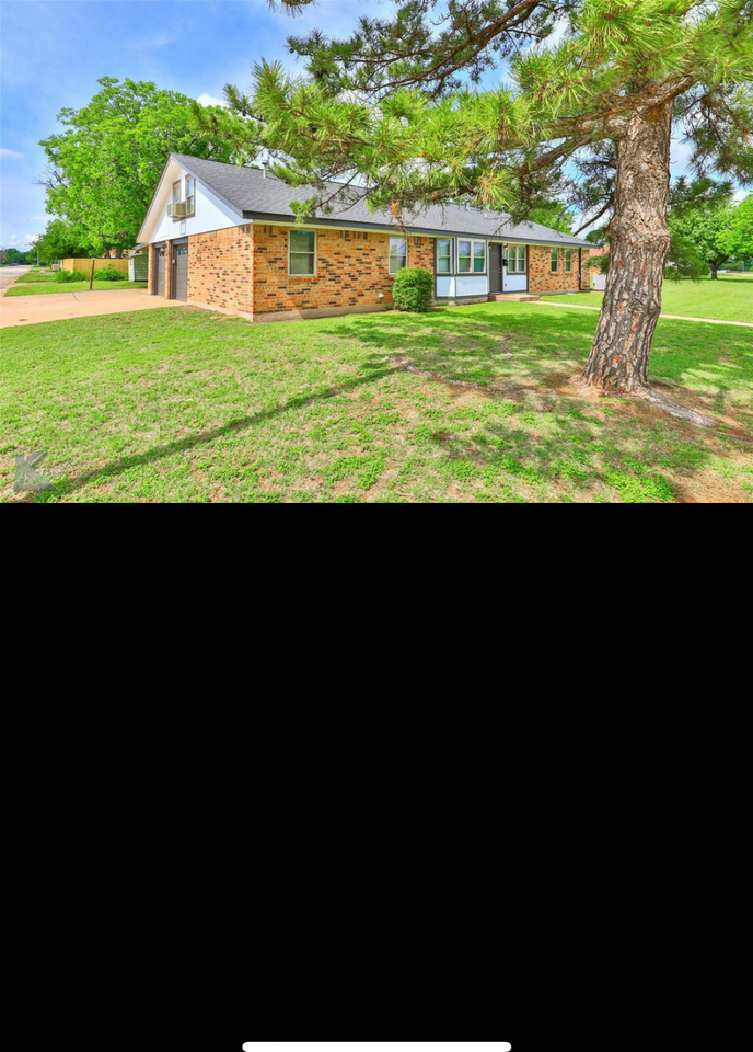 2693 Garfield Ave #NA - Photo 3 of 33