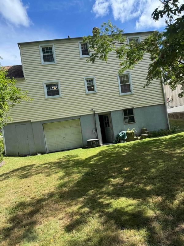 21 Van Buskirk Ave